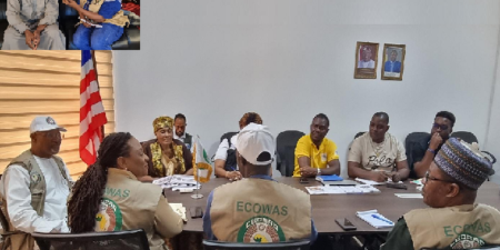 Liberia-2nd Tour de la Présidentielle : le Chef de la Mission de la CEDEAO, Pr Attahiru Jega a rencontré les observateurs et parties prenantes du processus électoral