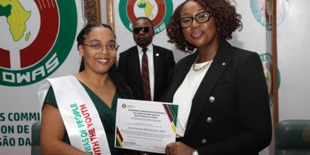 Remise de diplômes : La CEDEAO célèbre les réalisations de son programme d’immersion des jeunes diplômés 2022