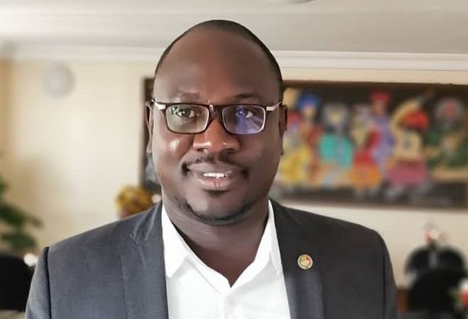 Amadou Ba, un héritier illégitime en décadence !  Par Benoit Sène, ex militant de l’APR à Saint-Louis