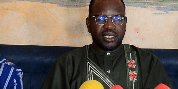 Halte A La Manipulation ! Par Le Citoyen Abdoulaye Seck