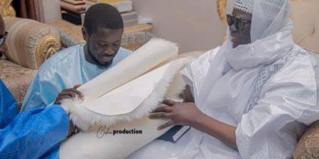 Le Président Bassirou Diomaye Faye à Touba : Retour sur une visite sobre et vertueuse, riche en promesses