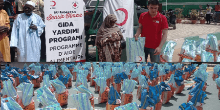 Solidarité ramadan : en partenariat avec le Croissant Rouge Turc, l’ONG Care and Social Développement Organisation soulage des centaines de famille