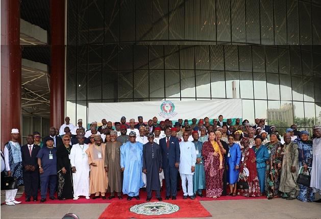Installation officielle de la 6ème législature du Parlement de la CEDEAO à Abuja : 92 députés de l’espace communautaire ont prêté serment.