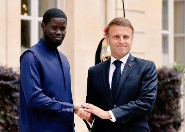 La France cramée accueille le président Diomaye acclamé ! Par Amadou Lamine Sall Poète