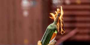 Emigration clandestine  Algérie : Des sénégalais attaqués au cocktail Molotov et au couteau !  (Photo-Âmes sensibles s’abstenir)