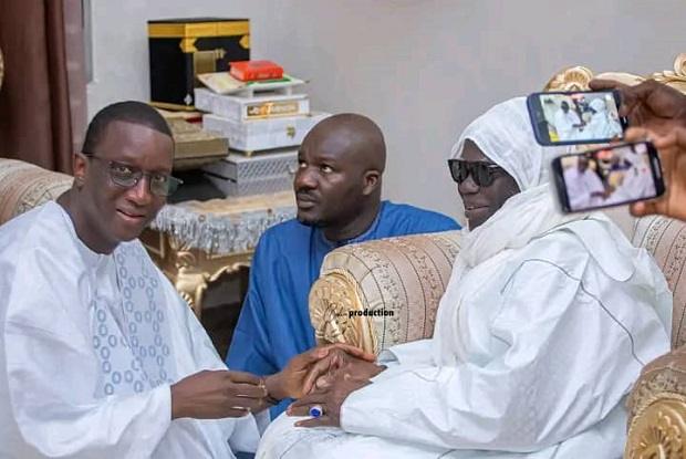 Touba : L’ancien PM Amadou Ba reçu par Serigne Mountakha et Serigne Bass Abdou Khadre