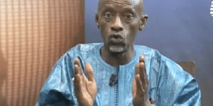 Trop De Comment et  De Pourquoi !  Elie Charles Moreau