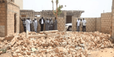 Scène Surréaliste à Bambilor  : Des familles prennent d’assaut les logements de la Cité Marieme Faye