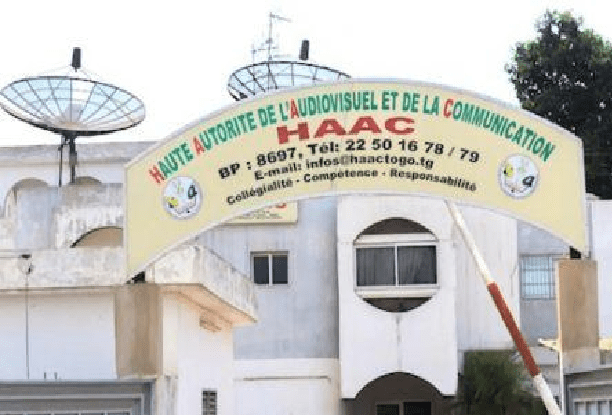 Togo : la HAAC suspend pour 3 mois l’émission ‘’Auditeur-Actualité’’