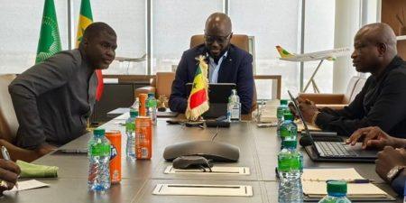Rencontre entre le Ministre Malick Ndiaye et des anciens cheminots : vers une solution pour le paiement des pensions en souffrance