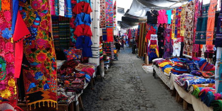 Histoire de la FAO, source de motivation : Au Guatemala, des femmes associent patrimoine et mode favorisant la transformation économique et sociale