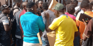 L’afflux des jeunes vers les BAOS: Dangers et Opportunités ! Par Alassane Seck Expert financier