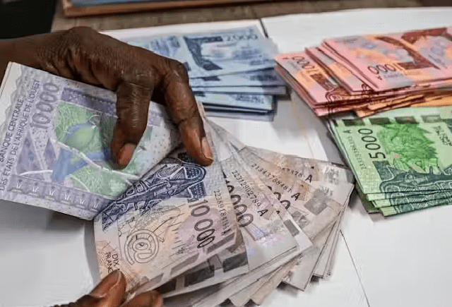 Le franc CFA : un bouclier économique mal compris  Pr Amath NDiaye FASEG-UCAD