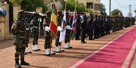 MICEGA en Gambie : Le 8ᵉ Bataillon sénégalais décoré pour son engagement exemplaire