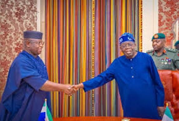 67e Sommet ordinaire tenu à Abuja :  Le Sierra-Léonais Maada Bio succède au Nigérian Tinubu à la présidence de la CEDEAO