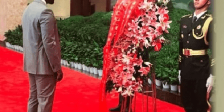 Visite de Pékin : Ousmane Sonko puise des leçons au mausolée de Mao Zedong