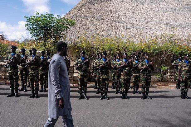 Souveraineté renforcée : le Président Faye en visite sur les anciens sites français restitués à l’armée sénégalaise