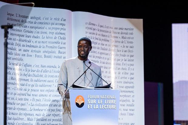 Forum national du Livre : le Président Faye célèbre la souveraineté culturelle par l’éducation