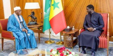 Présidence de la République : Bassirou Diomaye Faye reçoit le Khalife général de Léona Niassène