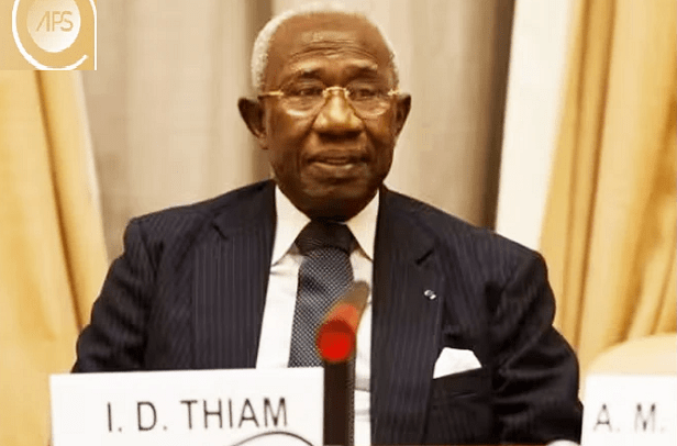 Professeur Iba Der Thiam: un self-made-man d’exception Par Harouna Amadou Ly
