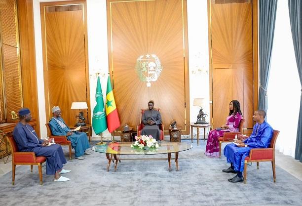 Dialogue social : le président Bassirou Diomaye Faye échange avec la CSA, Pouvoir d’achat et secteurs sociaux au cœur des échanges