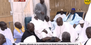 Touba : Dans un un geste fort de fraternité, le Khalife des Tidianes offre 50 millions FCFA pour la Grande Mosquée