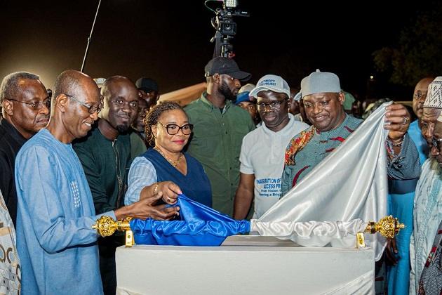 Accès à l’électricité : Adama Barrow inaugure des infrastructures électriques de la CEDEAO et salue une réalisation sans précédent