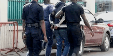 Trafic de psychotropes : 6 400 comprimés saisis lors d’une opération de la BRS un suspect arrêté, un important stock intercepté à Kédougou