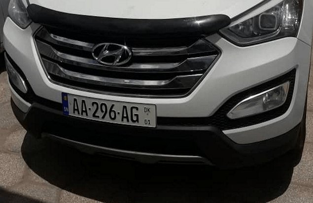 Bel-Air : près de 900 plaques minéralogiques saisies, un suspect interpellé en flagrant délit