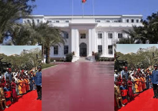 Palais de la République : des élèves reçus par le chef de l’État pour une immersion citoyenne