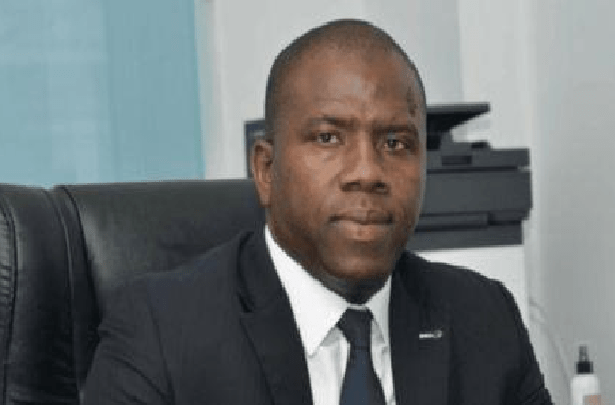 Assurances au Sénégal : Amar Kébé directeur général d’AXA Sénégal succède à Oumou Niang Touré et prend les rênes de la FSSA