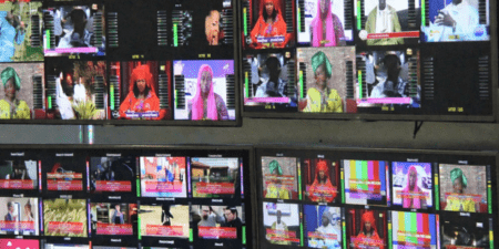 Lutte contre la piraterie : une infrastructure illégale neutralisée à Dakar, 81 décodeurs saisis lors d’une opération policière à Ouakam