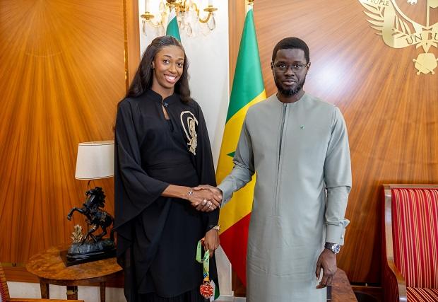 Cap sur Los Angeles : après sa médaille mondiale, le Chef de l’État soutient Saly Sarr et les ambitions olympiques du Sénégal