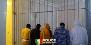 Touba : cinq présumés malfaiteurs arrêtés avec des armes dans une voiture aux plaques masquées
