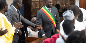 Sénégal : Quand Gouverner Sans La Majorité Devient Le Défi Démocratique   Par Alioune Aw