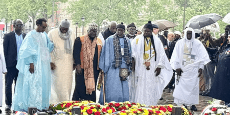 Sous l’Arc de Triomphe à Paris :  la diaspora sénégalaise honore les  combattants tirailleurs et guides religieux des guerres mondiales