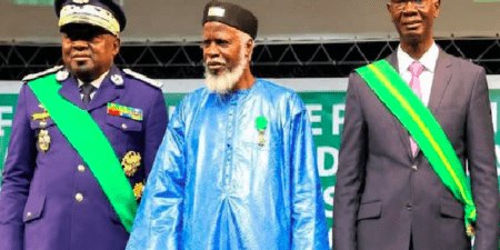 Hommage à un homme de valeur : Le Sénégal distingue Oustaz Alioune Sall en l&rsquo;élevant au rang de Chevalier de l&rsquo;Ordre national du Lion