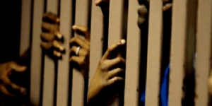 Mauritanie : HSF appelle Dakar à intervenir d&rsquo;urgence , alertant sur les conditions de détention de plus de 100 Sénégalais à la prison de Dar Naïm