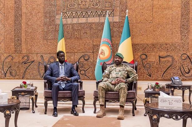 Visite de travail à Bamako :  Bassirou Diomaye Faye réaffirme le soutien indéfectible du Sénégal au Mali
