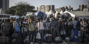Travailleurs étrangers expulsés : le textile sud-africain paie le prix de la pénurie de main-d’œuvre