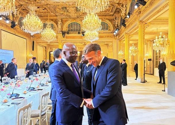 Investissements en Afrique : Emmanuel Macron échange avec Baïdy Agne à l’Élysée