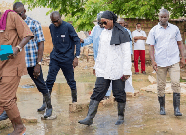 Inondations , Marie Khone Faye auprès des sinistrés, 400 motopompes mobilisées : « La solidarité doit rester notre force »