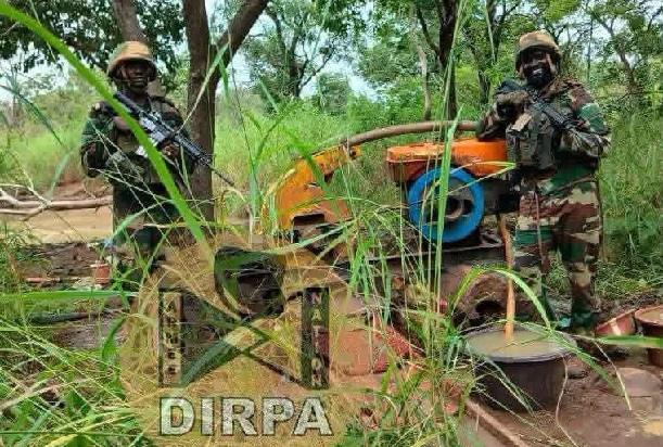 Tambacounda : l’armée démantèle un site d’orpaillage clandestin sur la Falémé